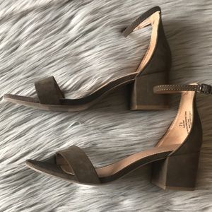 Cute Summer Open Block Sandals - Olive Color